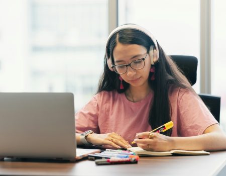 How to spot a student loan scam