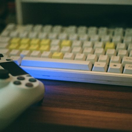What is the best online PC game