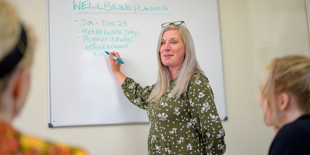 What is the 4 year rule for teachers in the UK